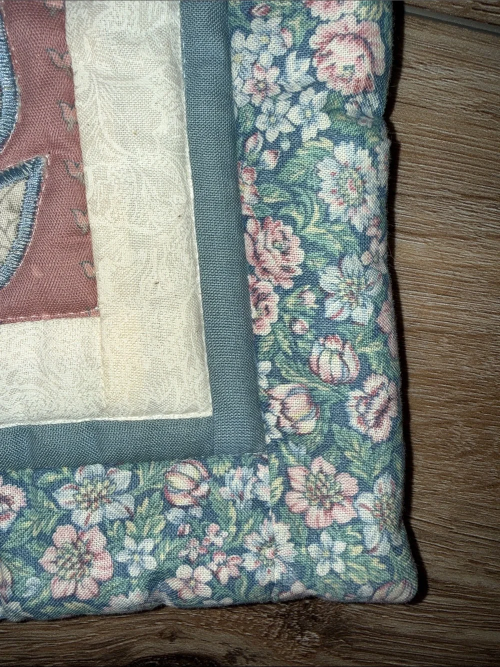 Vintage Handmade Floral Patchwork Quilt Wallhanging in Blue, Pink and Cream